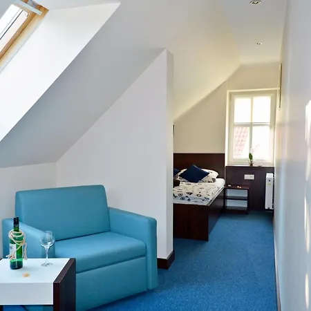 Pod Zegarem منزل للإقامة *