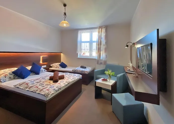 ホームステイ Pod Zegarem ウェバ