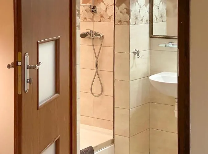 Pod Zegarem ホームステイ