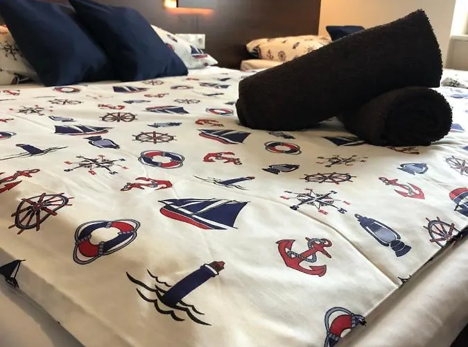 ホームステイ Pod Zegarem ウェバ